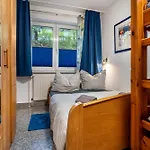 Haus Huegel - 1 * Остзебад Бинц